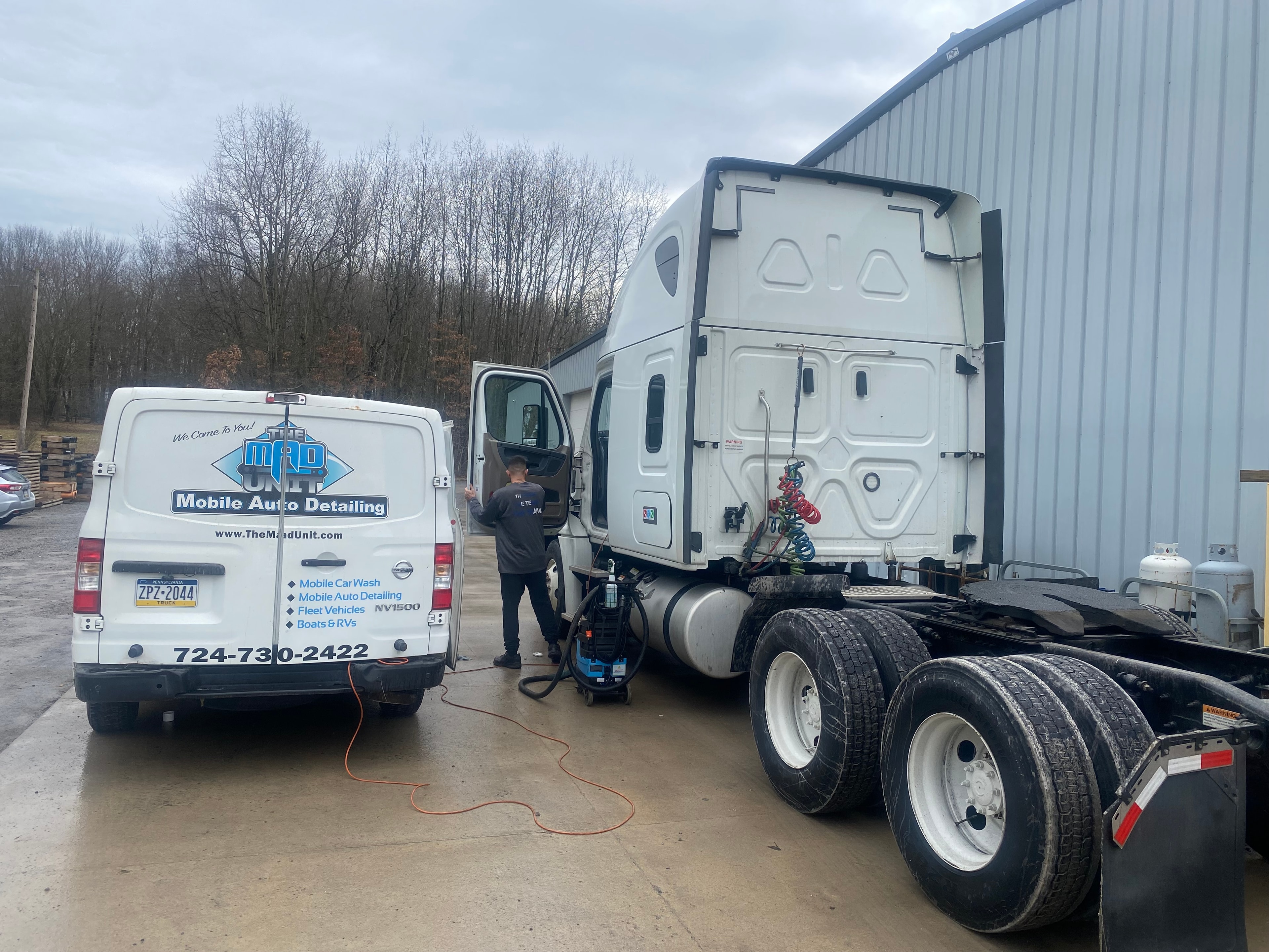 MAD Unit van detailing commercial semi-truck fleet vehicle